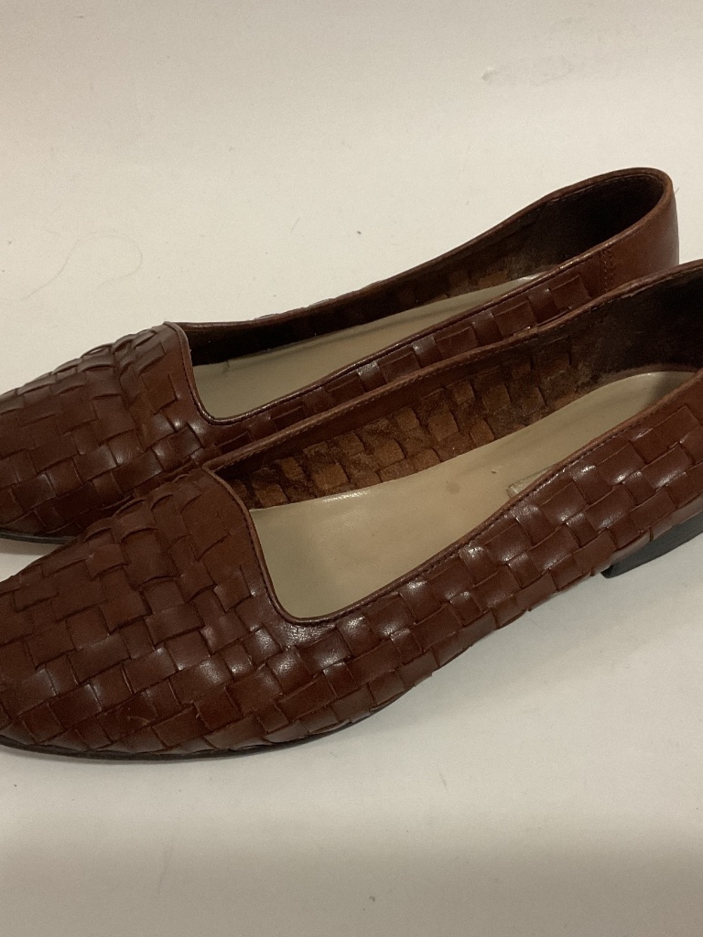 Women’s Bernardo Tan Woven Leather Flats, Size 8.5 W